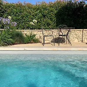 Le Cabanon De Livia Avec Piscine Privee Hébergement de vacances